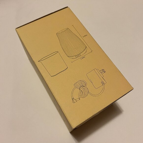 Aromatherapy Essential Oil Diffuser - Picture 3 of 5